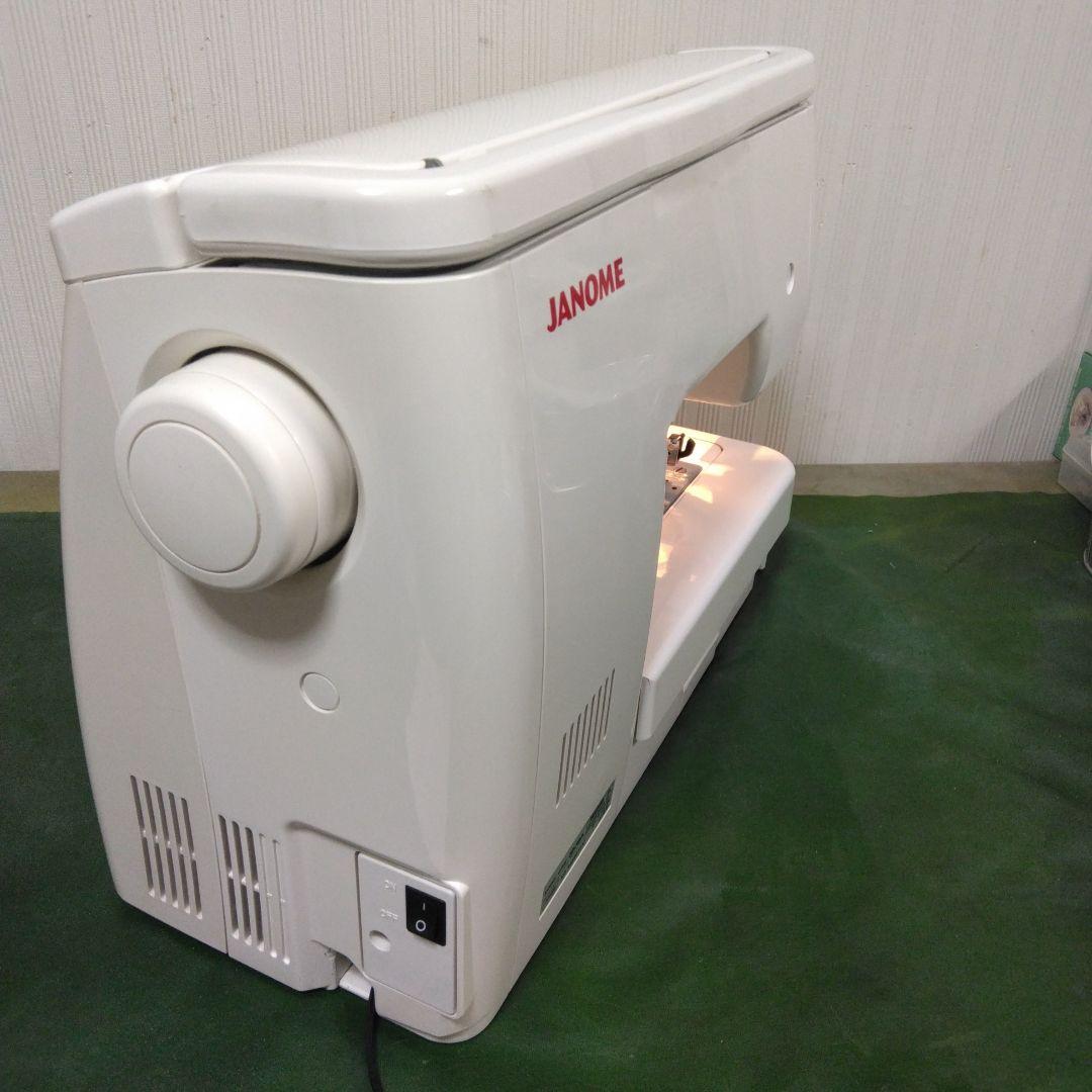 ジャノメミシン、エクール