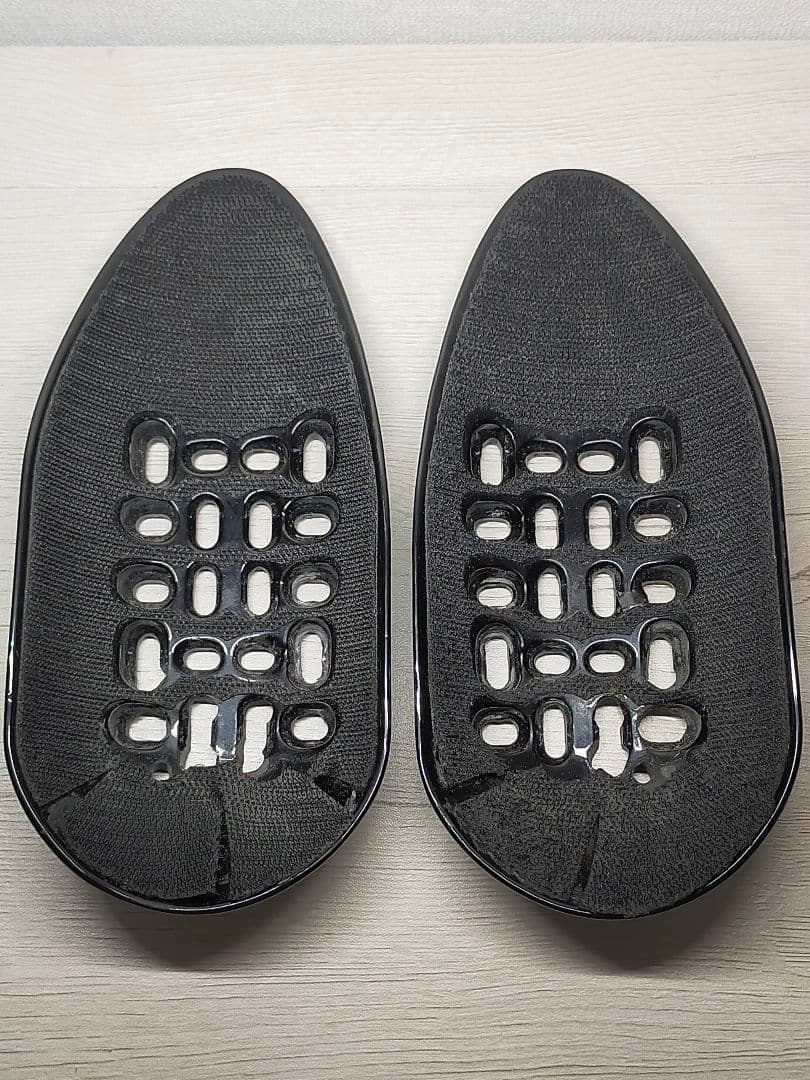 TRIRIG トライリグ　CLOSED BACK CARBON ARM CUPS