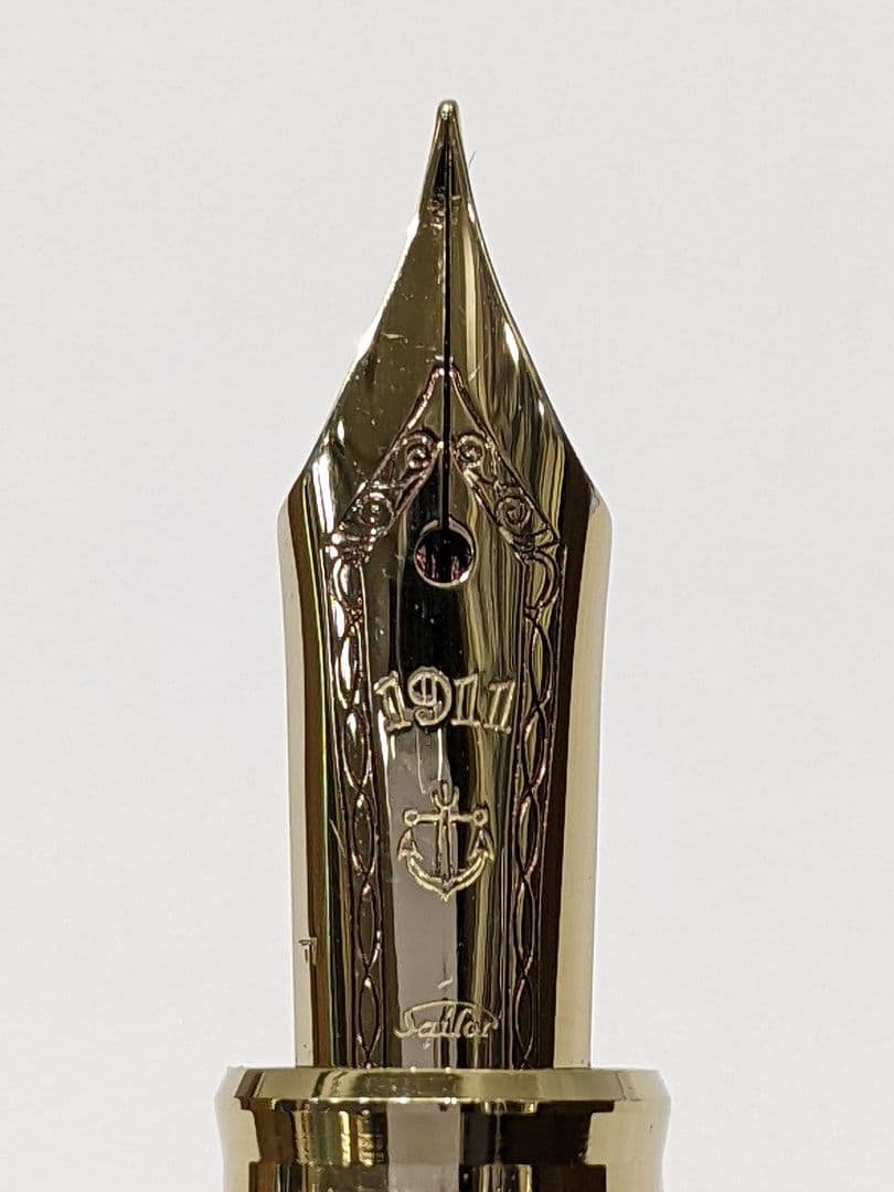 SAILOR セーラー 万年筆 1911 F ブラック ゴールド 文房具