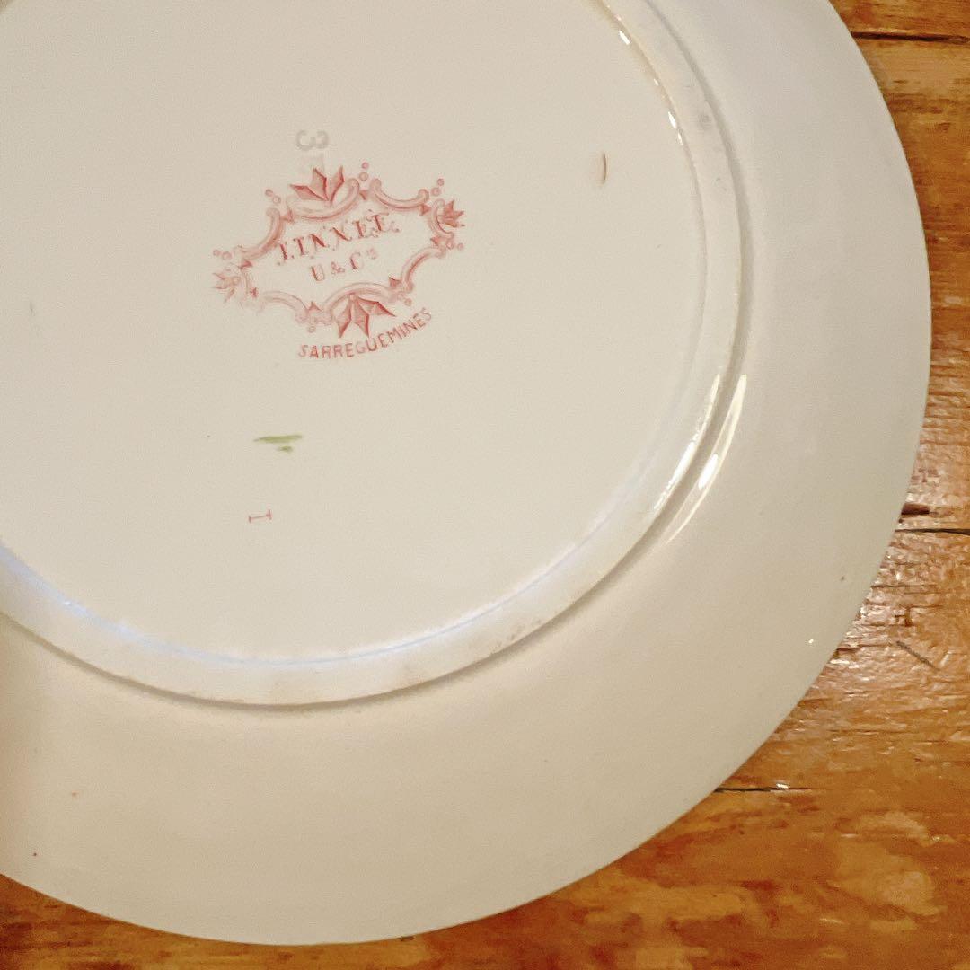 B サルグミンヌU&Cie 美しい花柄のプレート