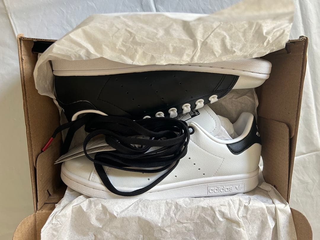 アディダス　スタンスミス　ディズニーコラボ　23.5㎝