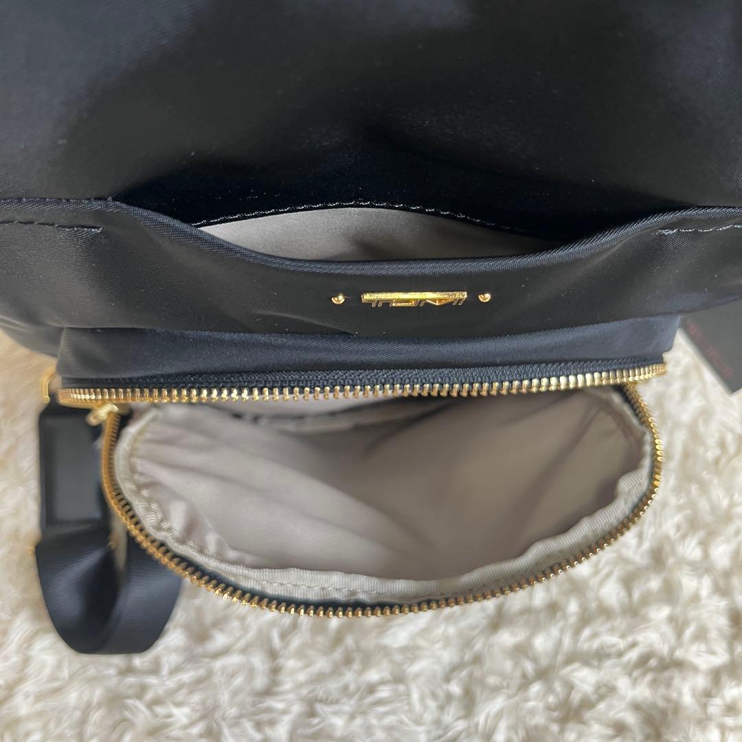 美品✨TUMI トゥミ　ナイロン　クロス　ボディバッグ　ゴールド金具