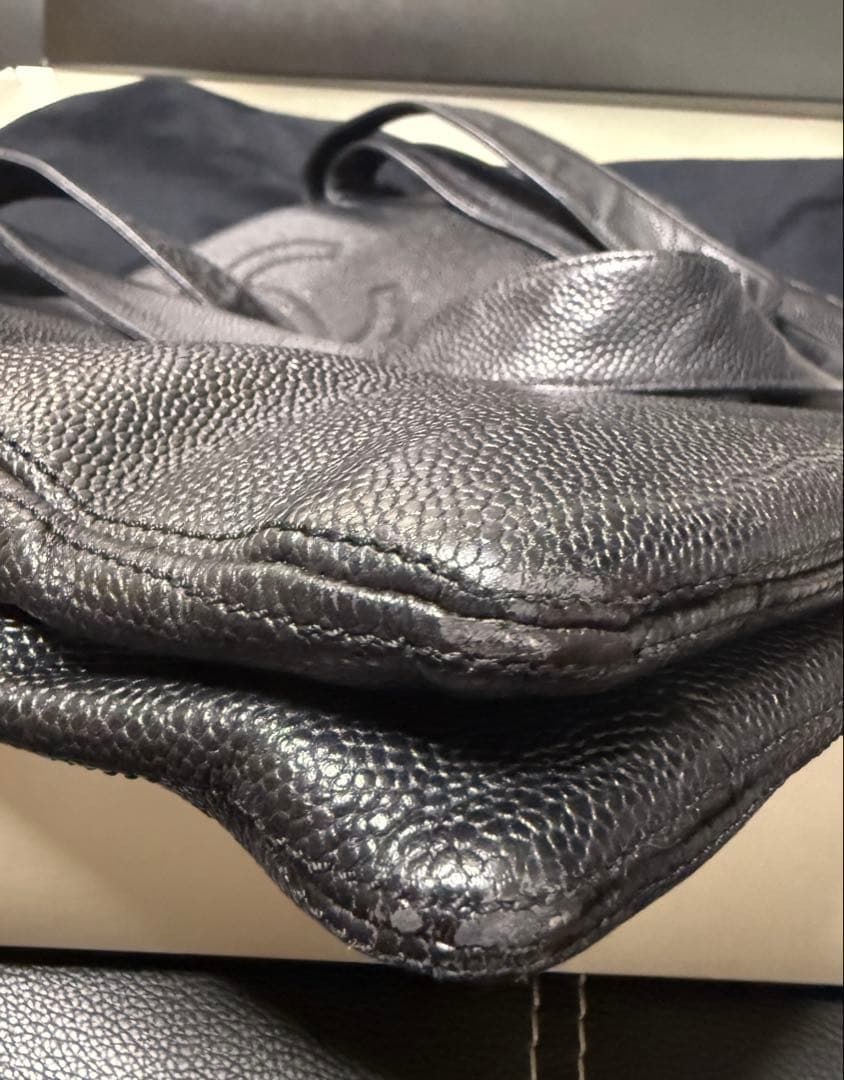 ヴィっキーCHANEL キャビアスキン　オールブラック　トートバッグ