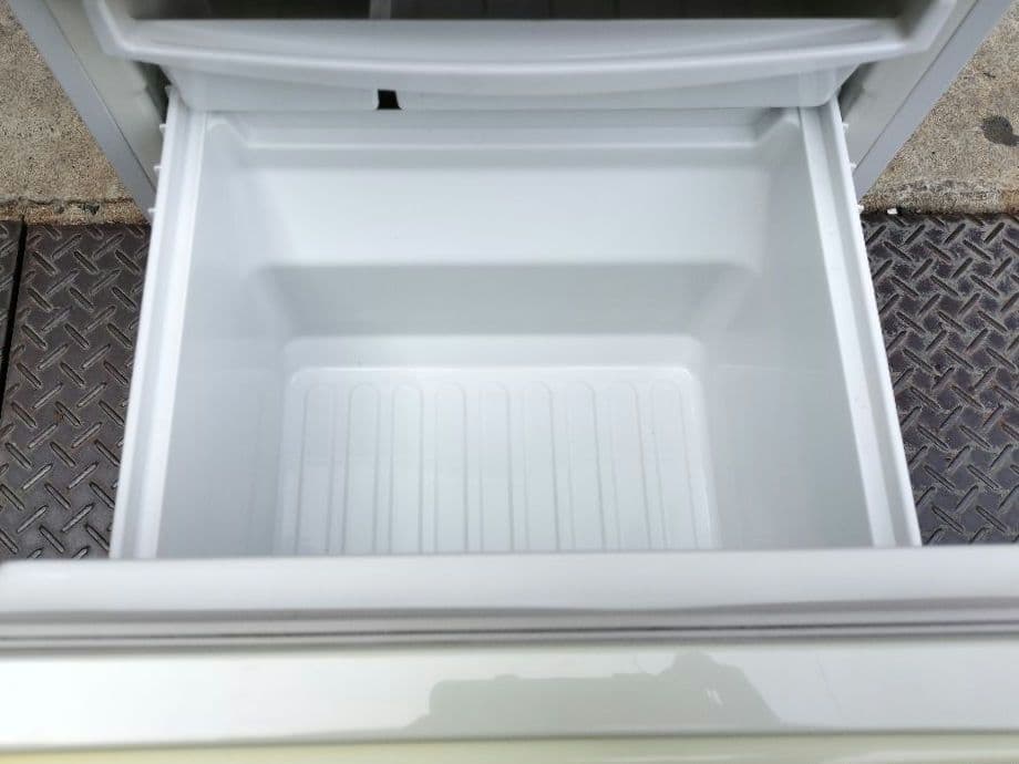 SHARP 冷蔵庫 SJ-14RC-W 137L 2ドア冷蔵庫 ホワイト