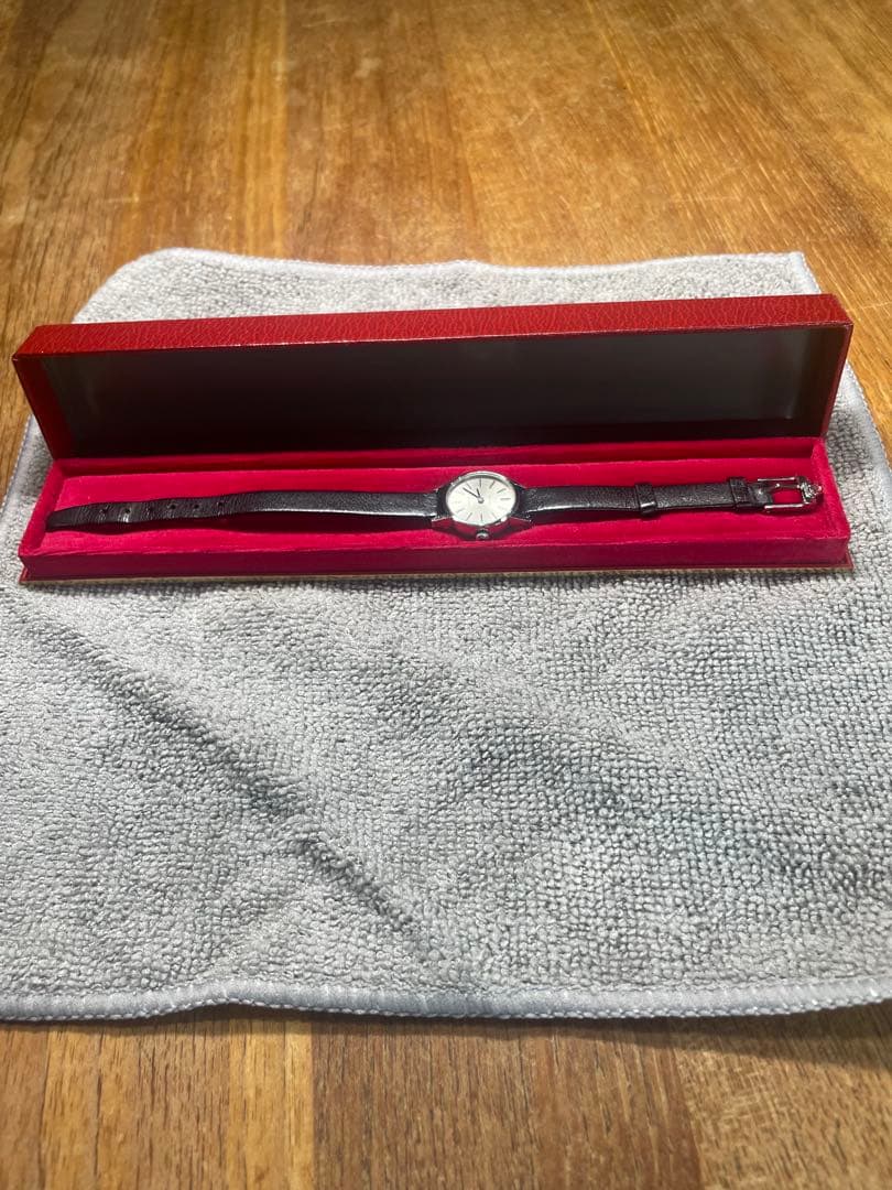 OMEGA 手巻き　正確稼働　オニキスリュウズ　裏蓋シール　純正尾錠・ベルト・箱