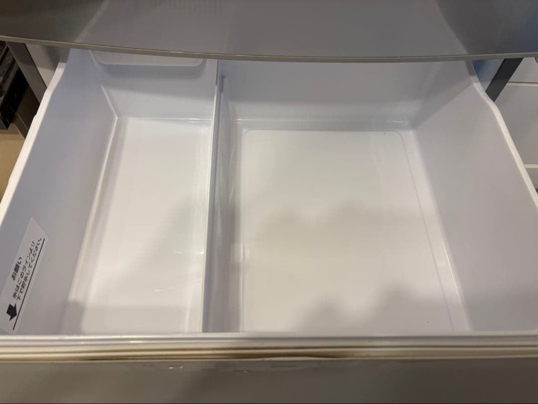 冷蔵庫　シルバー 引き出し式