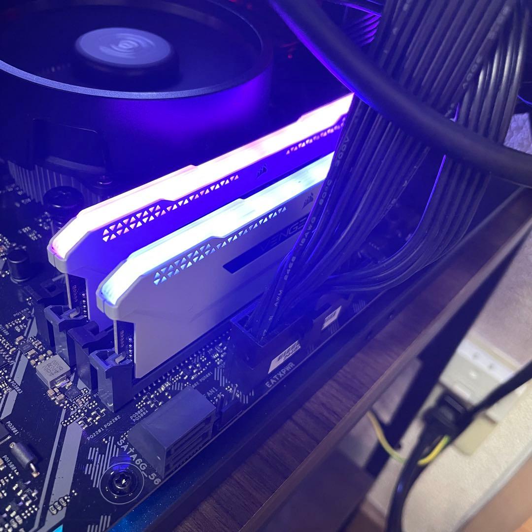 メモリー CORSAIR VENGEANCE RGB PRO SL DDR4 32GB