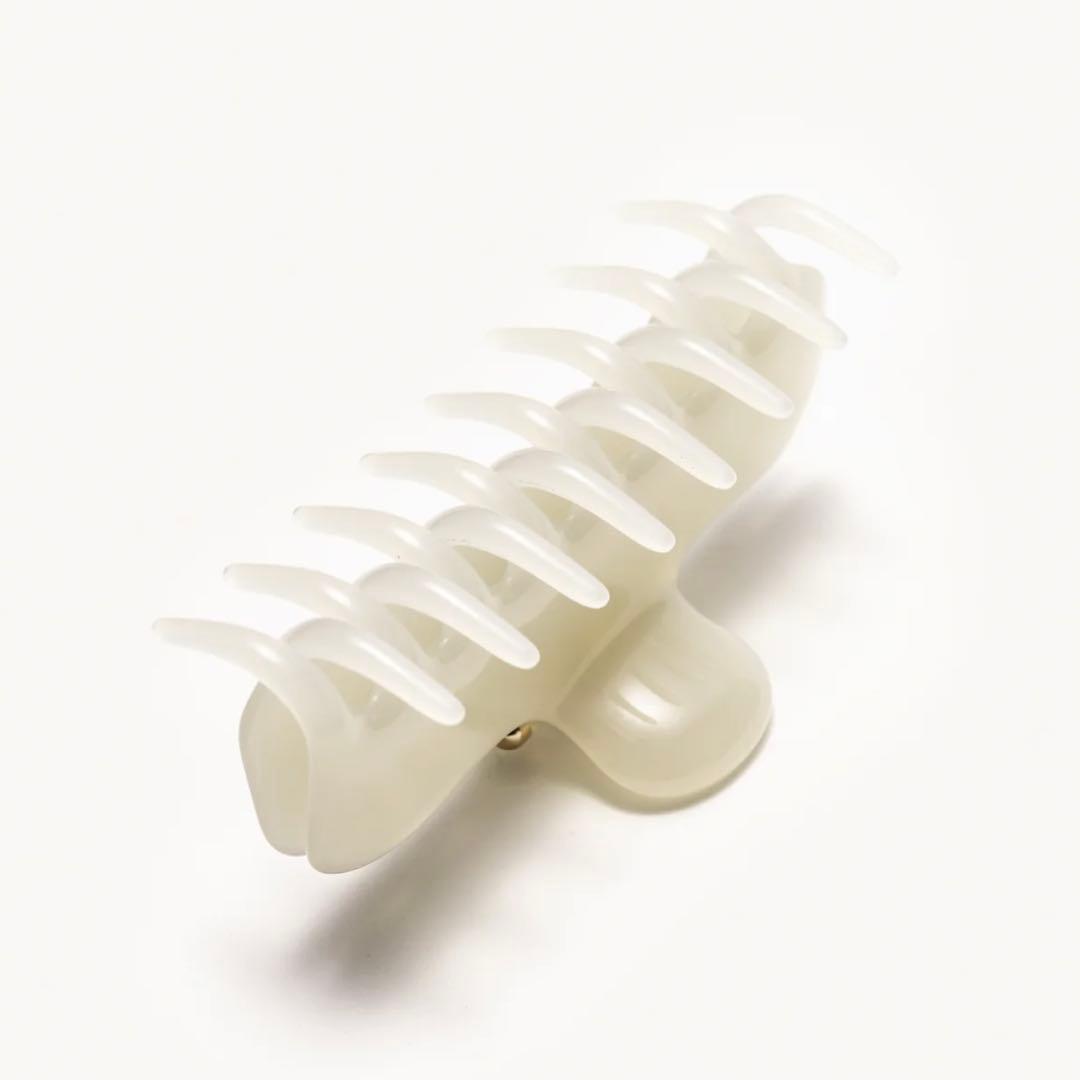【新品】UNDO HAIRWARE ヘアクリップ　NO.4