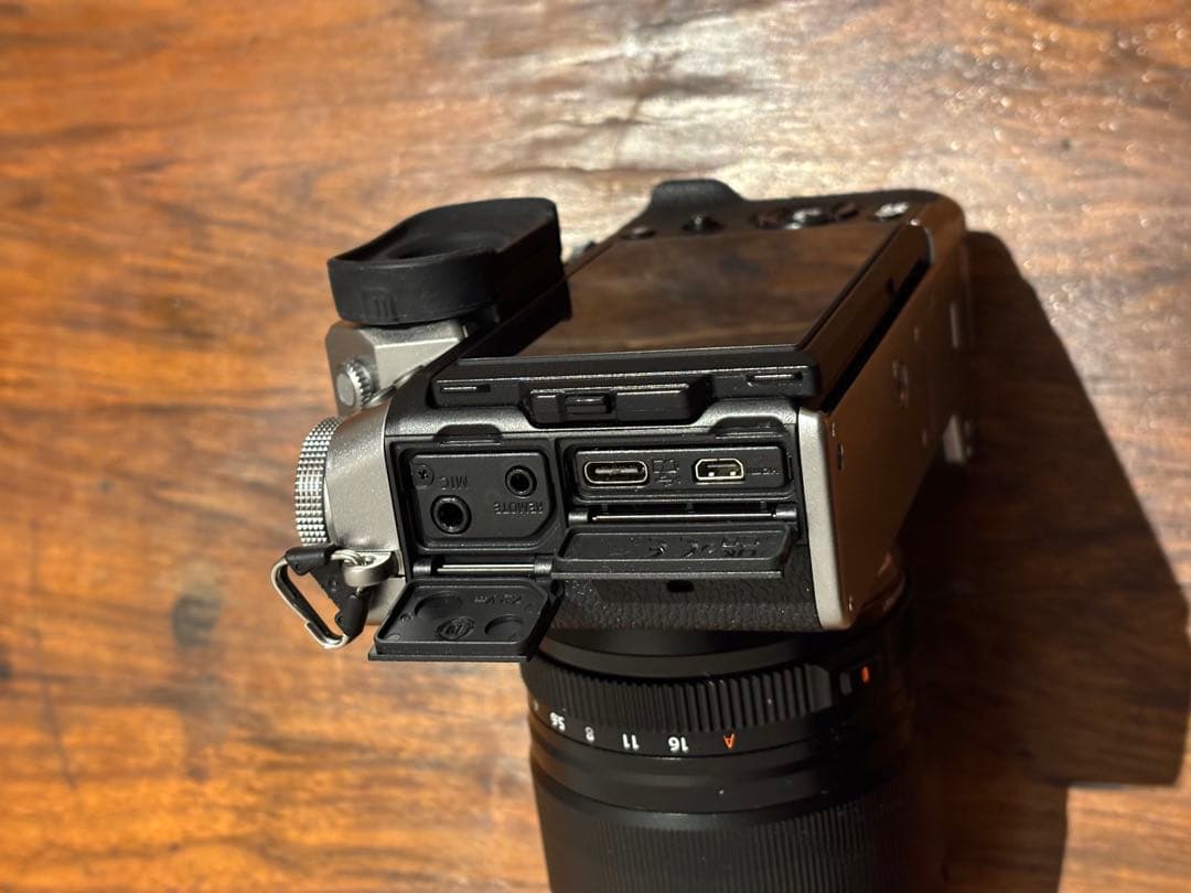 FUJIFILM X-T5 XF18mmF1.4R LM WRシャッター880枚