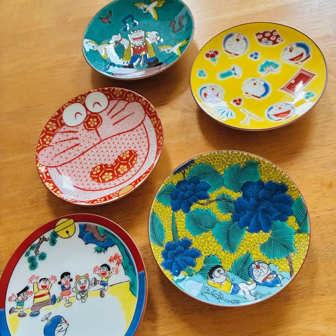ドラえもん　九谷焼　5枚セット　箱付き　美品　未使用品
