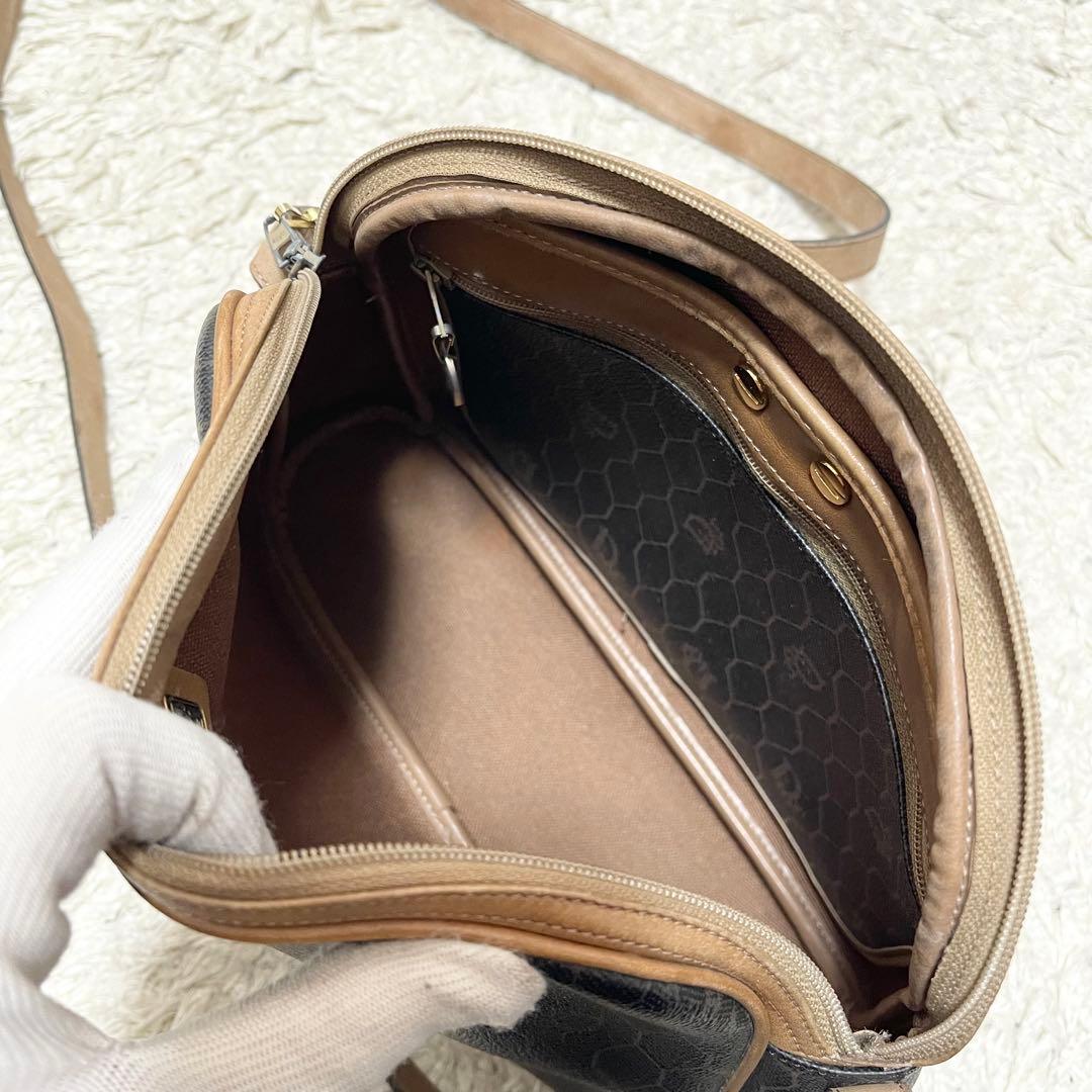 【良品】ディオール　ショルダーバッグ　レザー　PVC ハニカム　ゴールド金具