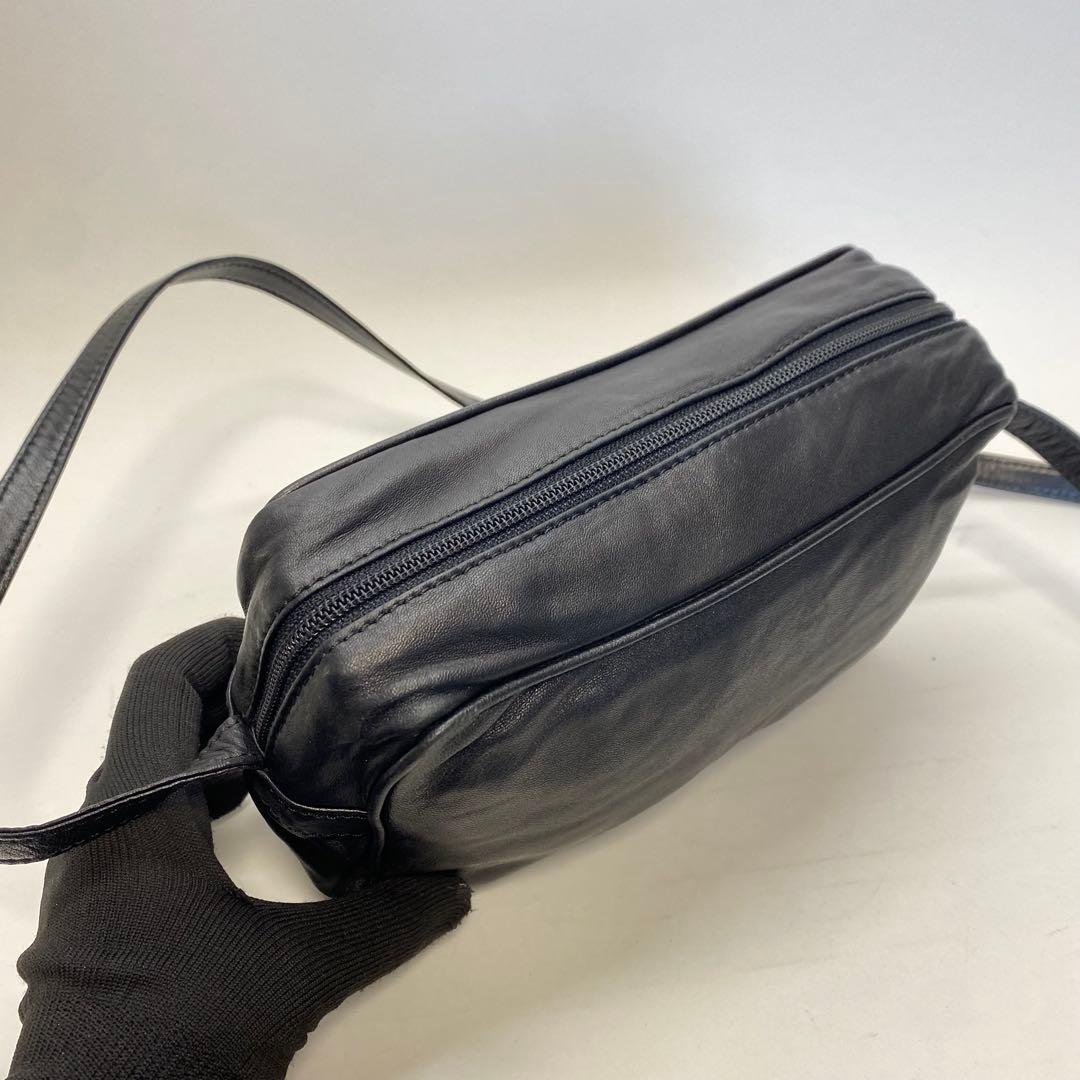 ロエベ ナッパレザーショルダーバッグ スクエア アナグラム ブラック