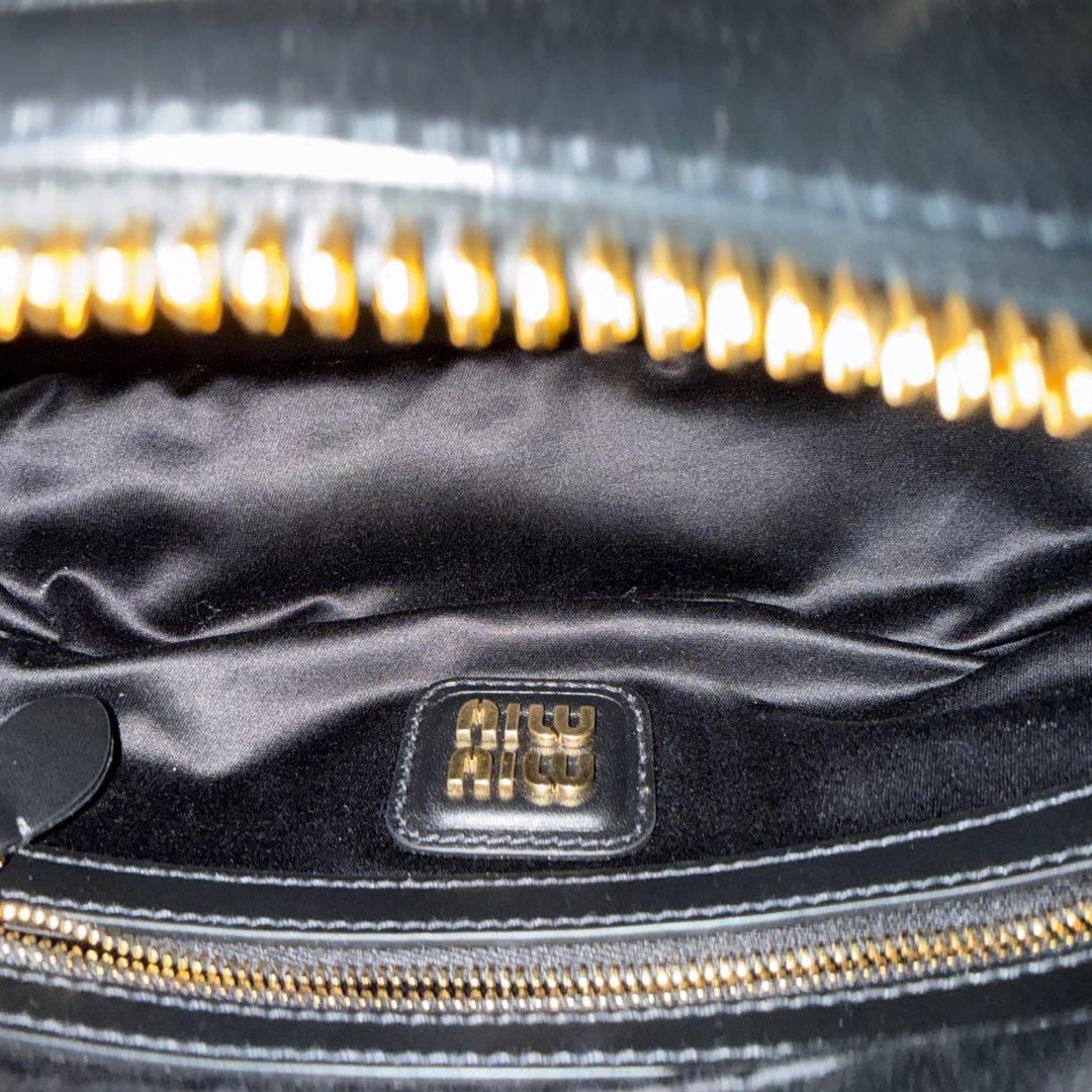 miu miu アルカディ レギュラー ショルダーバッグ