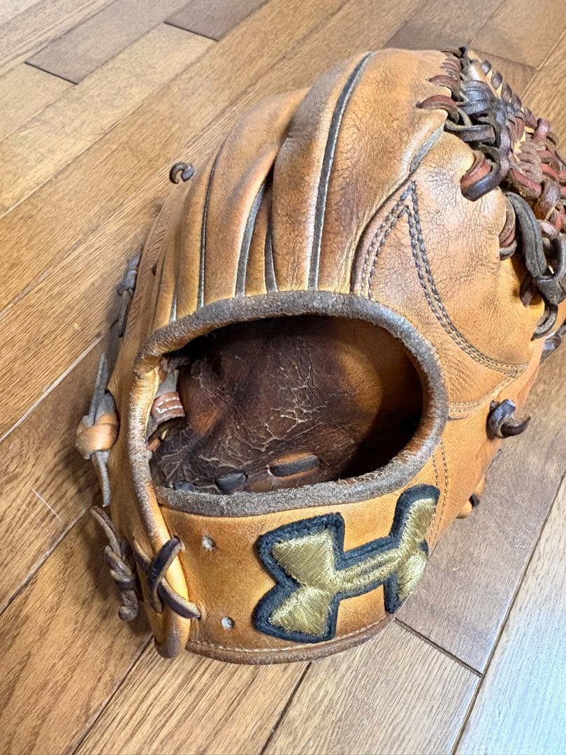 アンダーアーマー　 硬式内野手用　 松田モデル