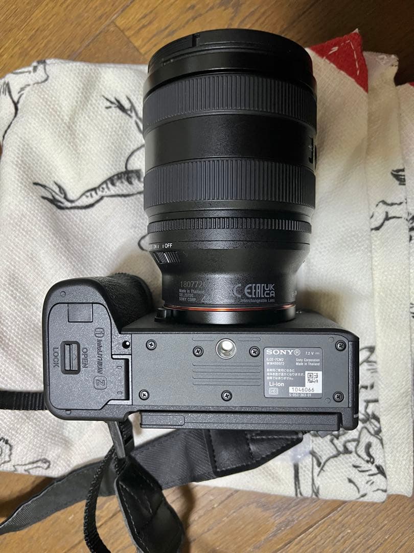 SONY α7cii／ FE 20-70mm F4 G +SDカード+おまけ