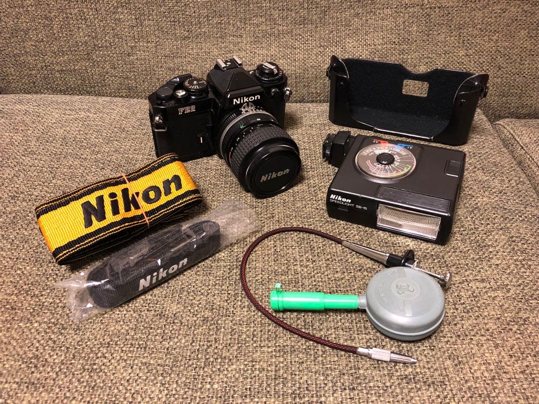 Nikon FE2 一眼レフカメラ 35-70mmレンズ付き