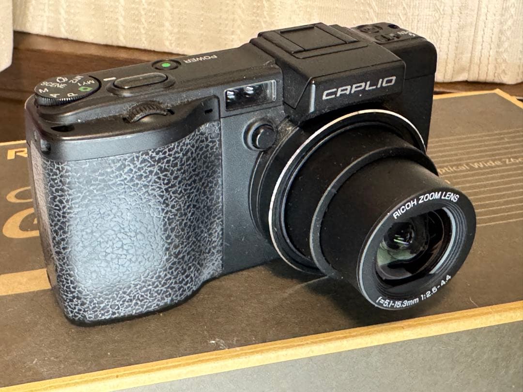 【RICOH】Caplio GX100 with VF-1 とOP類