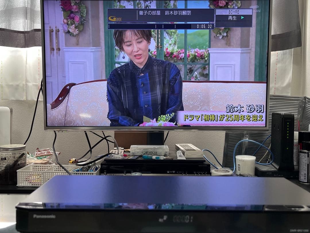 美品　1TB 3番組録画　パナソニック　BDレコーダー DMR-BRZ1000