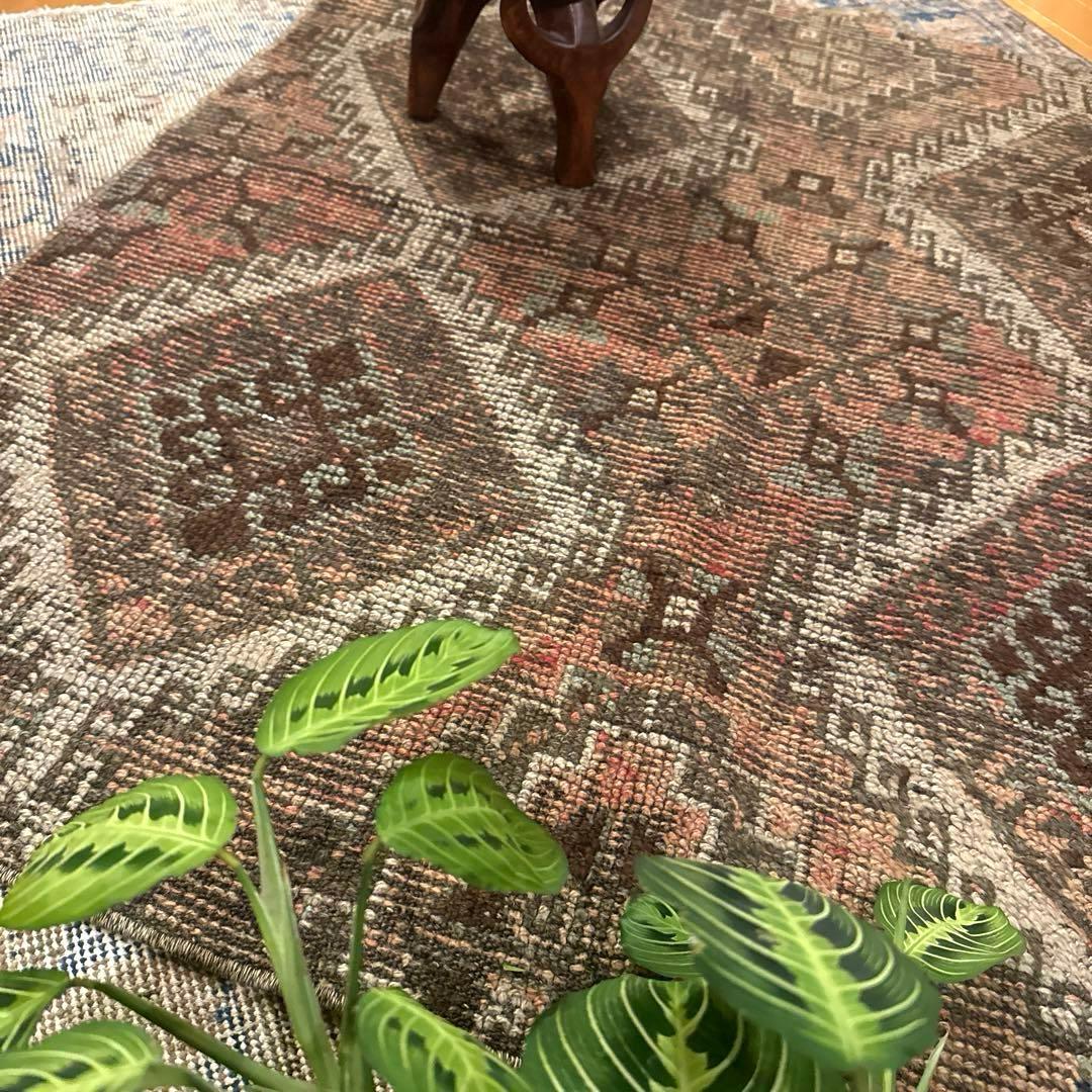 97×105エスニック　ブラウン×サーモン　レアな正方形　トルコヴィンテージラグ