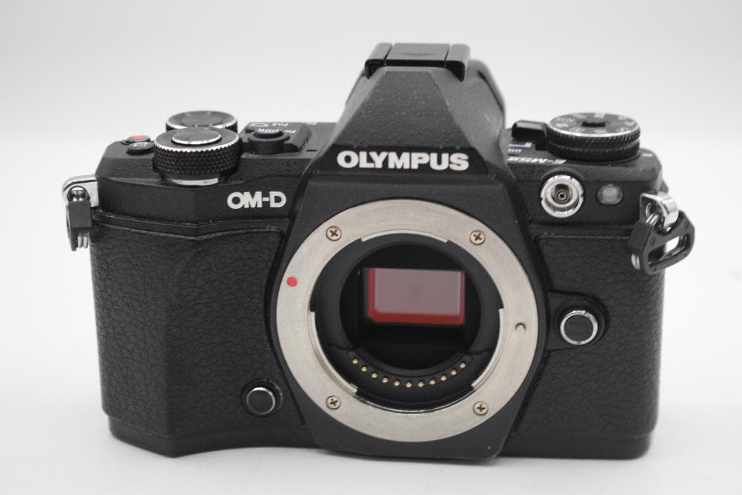 OLYMPUS オリンパス OM-D E-M5 Mark II ボディ◆4653
