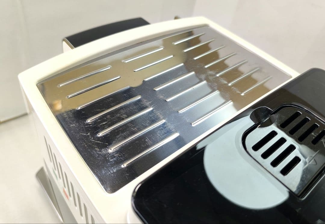 デロンギマグニフィカS コンパクト全自動コーヒーマシン ECAM23120 3