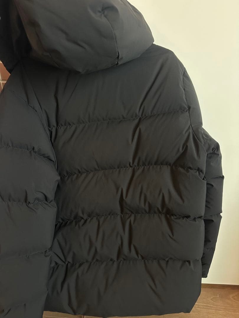 asics ダウンジャケット ユニセックス Mサイズ