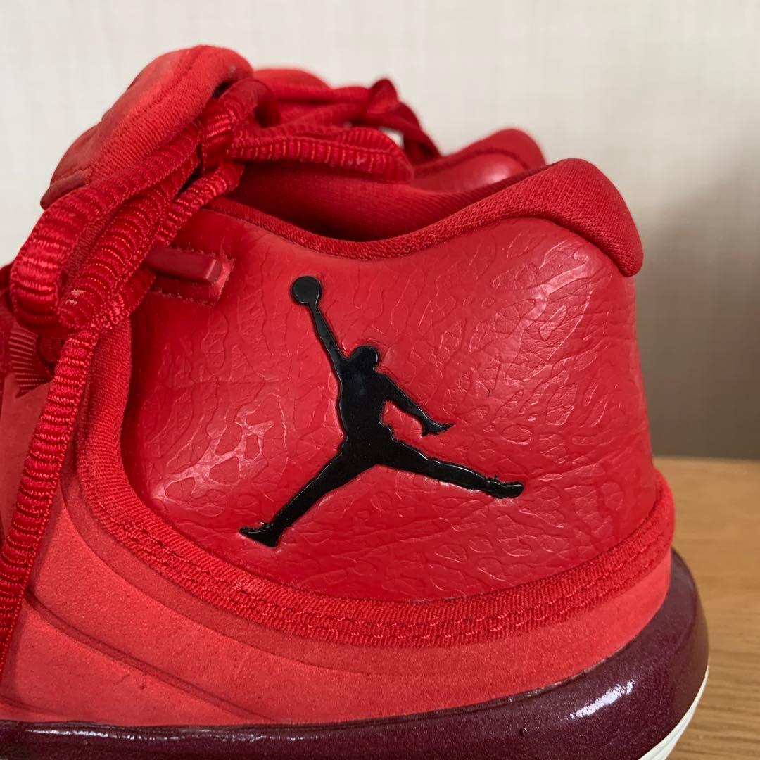 Jordan バスケットボールシューズ 赤
