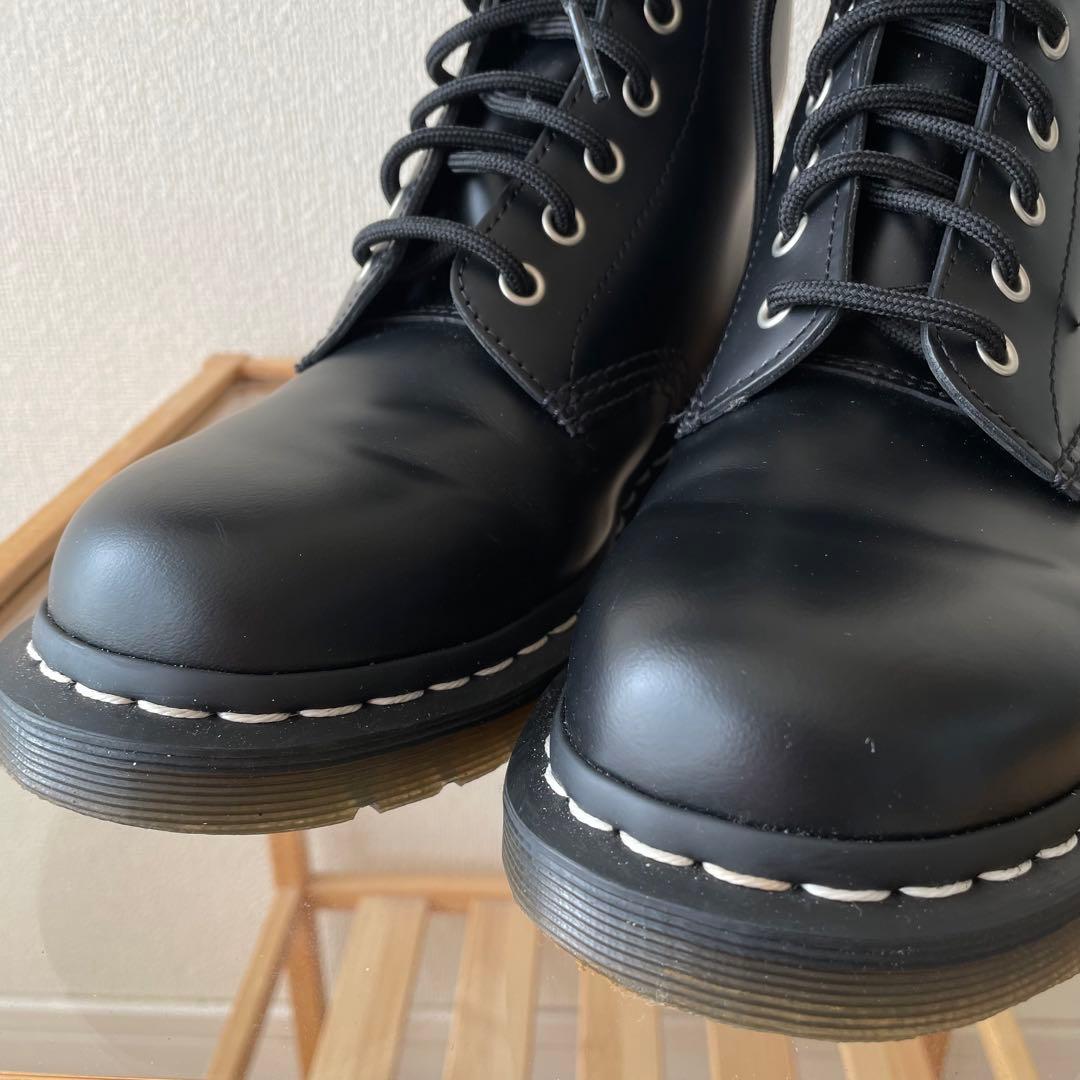 【24.0】ドクターマーチン ZIP 8ホールブーツ 日本限定 ホワイトステッチ
