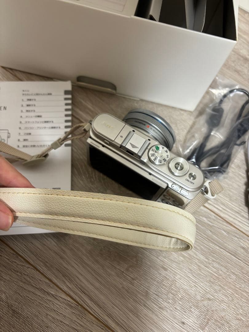 デジタルカメラ OLYMPUS pen e-pl9