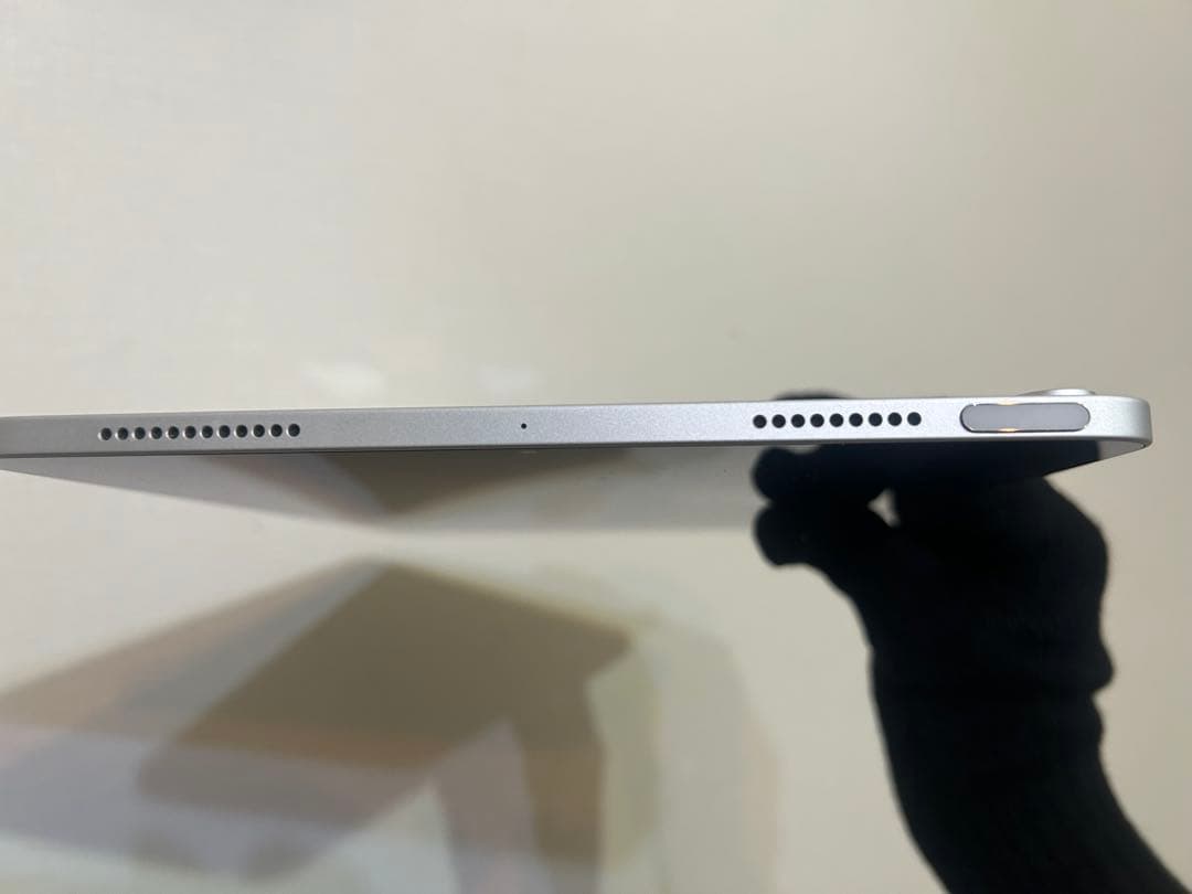 iPad Air 4 第4世代　ケース　ペン付き　Wi-Fi シルバー