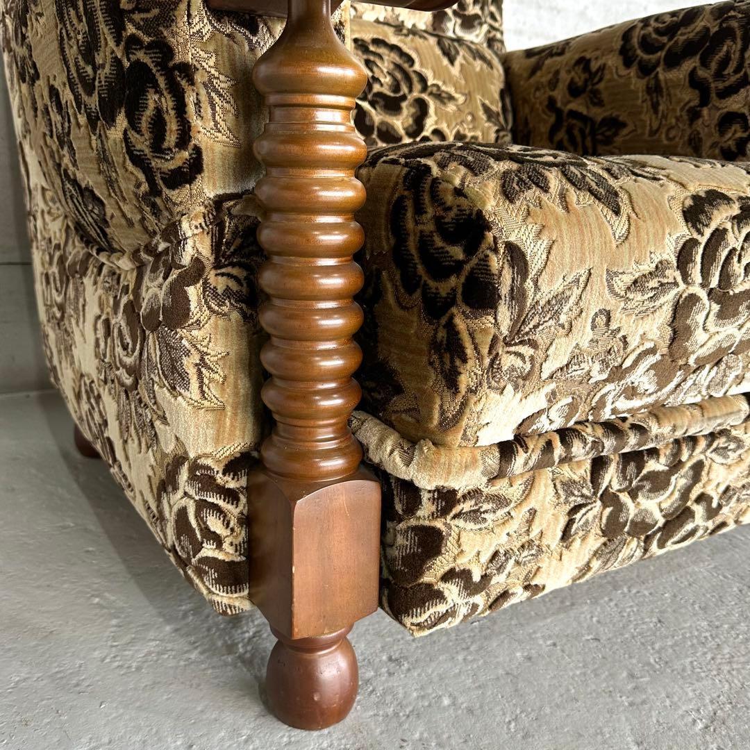 ✦喫茶店レトロ✦花柄モケット ソファ 木製アーム 昭和ヴィンテージ 金華山