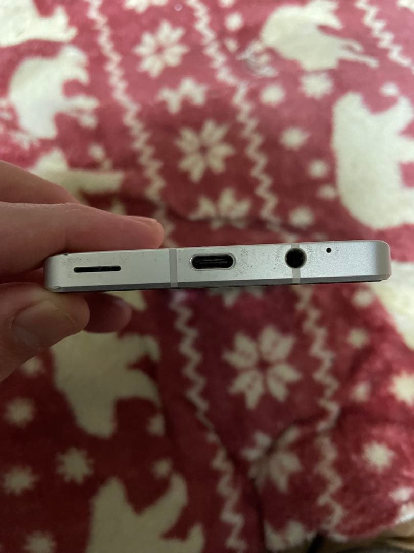 スマートフォン本体 AQUOS sense7 plus