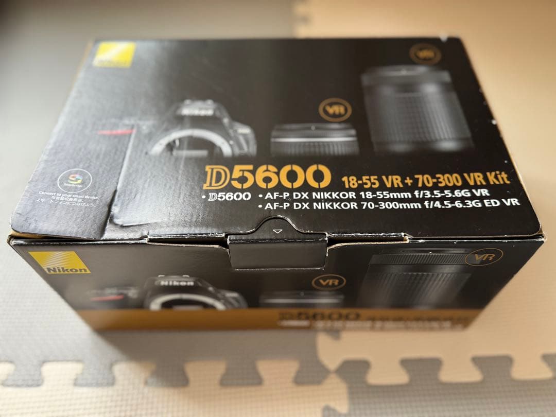 Nikon D5600一眼レフカメラ ダブルズームキット