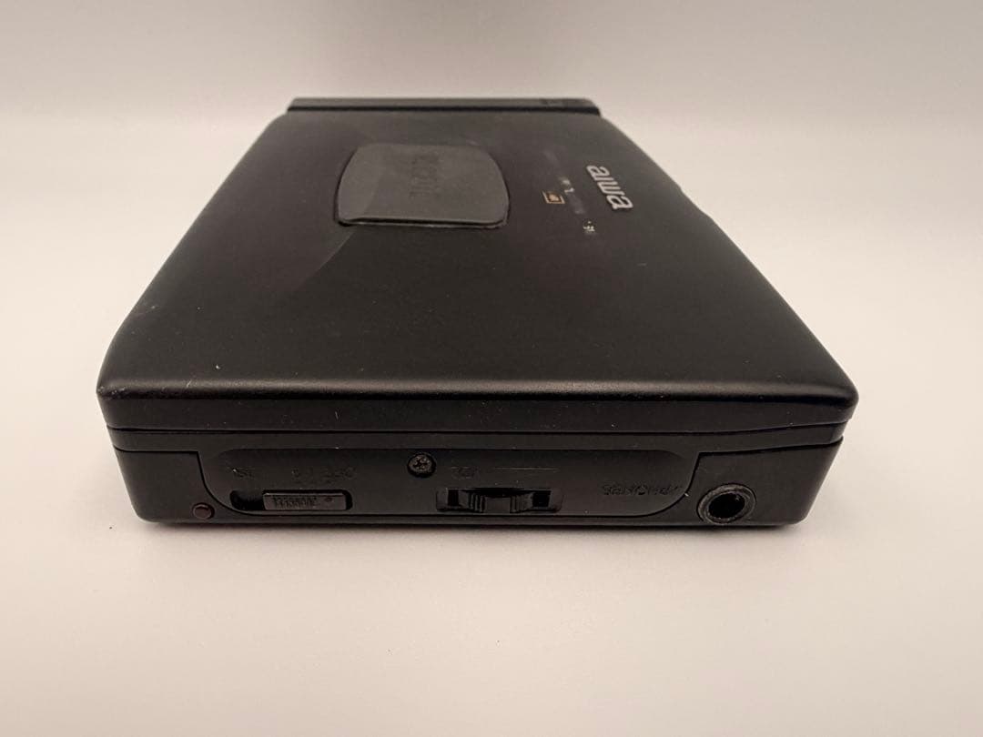 ジャンク品アイワAIWA HS-PX610カセットプレーヤー 乾電池アダプター付