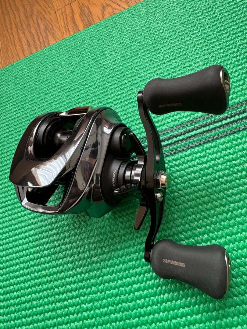 ダイワ ベイトリール 25IM Z TW 100XHL-C (左) アベイル