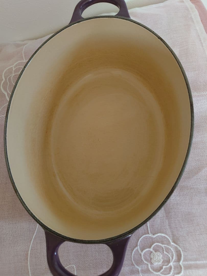 LE CREUSET ココットオーバル25cm　パープル紫