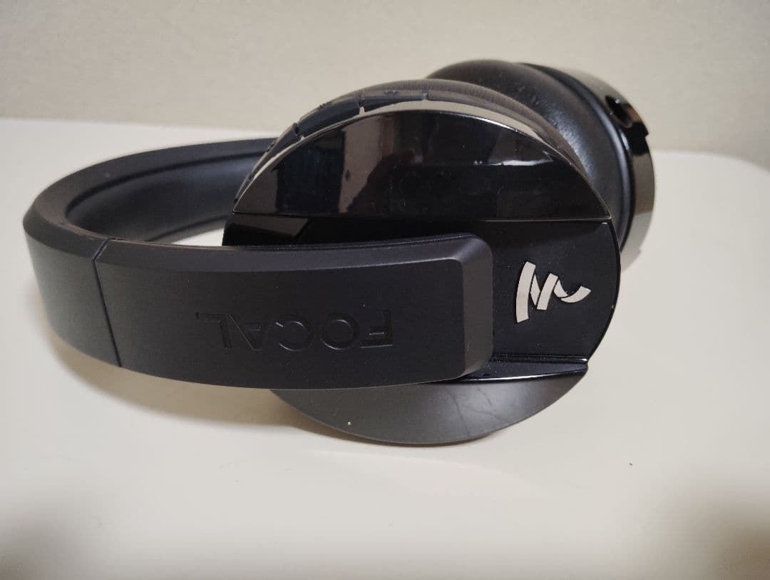 Focal Listen Beyond ブラック ワイヤレスヘッドホン