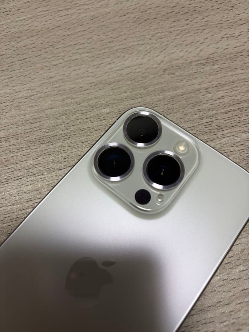 iPhone15 Pro 256GB ホワイトチタニウム