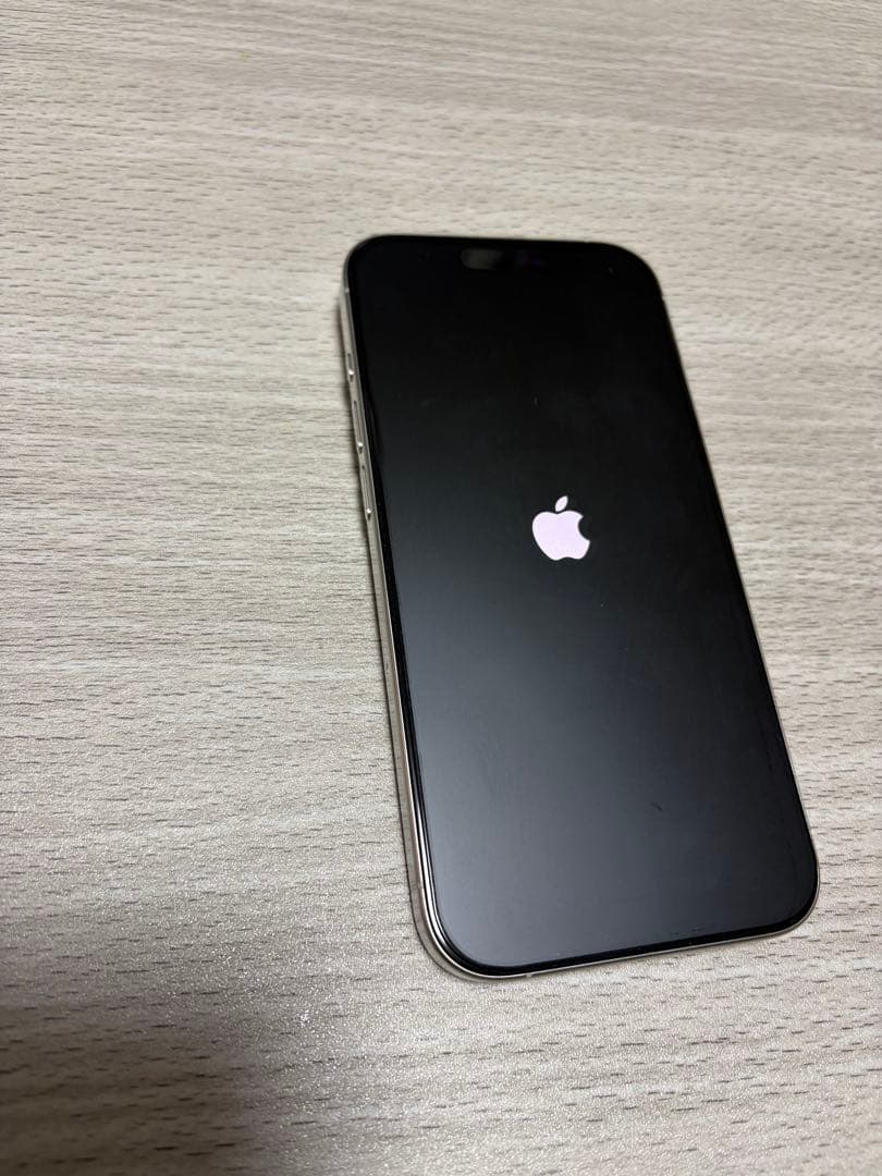 iPhone15 Pro 256GB ホワイトチタニウム