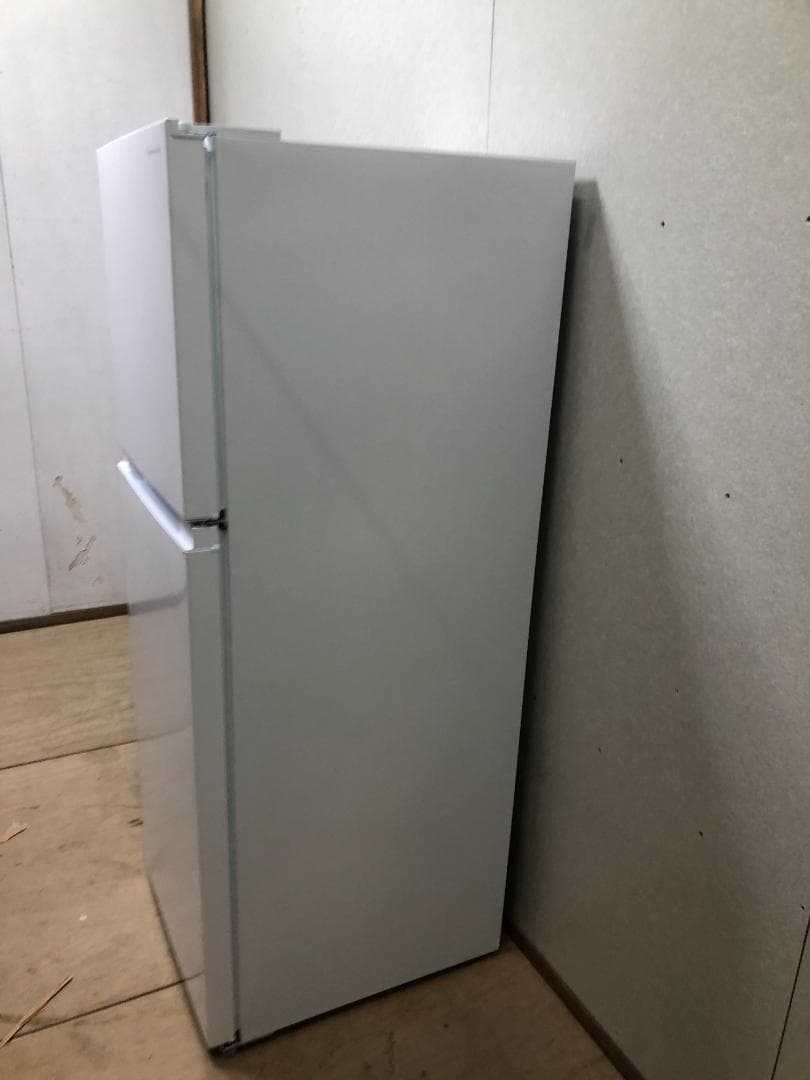 引取 ヤマダ電機 冷凍冷蔵庫 YRZ-F23H1 2022年製 75064-2-