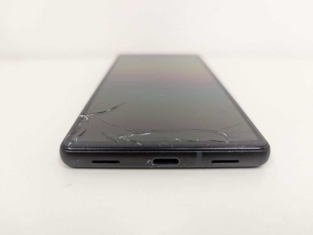 Pixel6a ジャンク　画面割れ