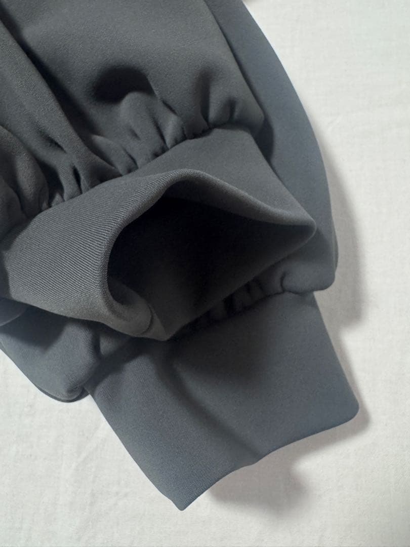 UNITED ARROWS SPONGY サイドパールモチーフ ブラウス