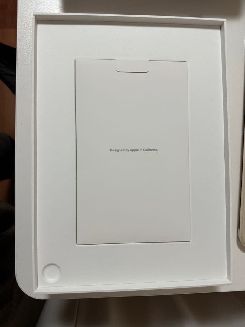 【応価格相談】【バ100%】iPad air 第5世代 (ケース、フィルム付)