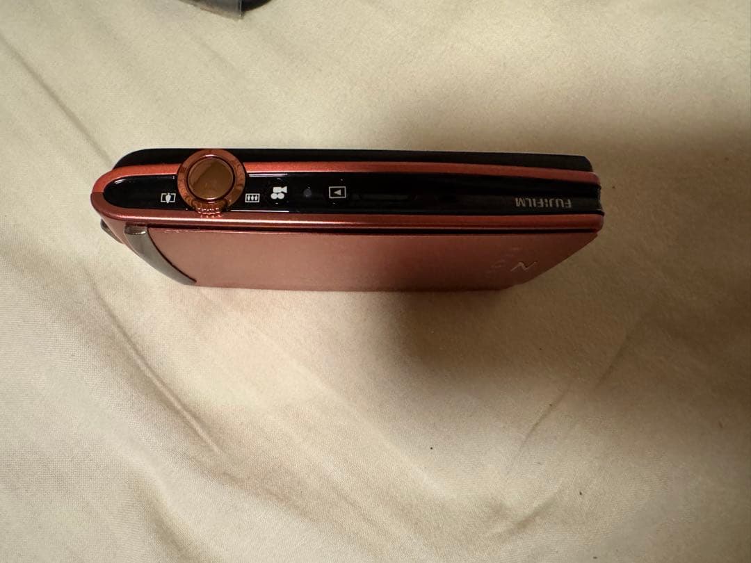 デジタルカメラ FUJIFILM FINEPIX Z1100EXR