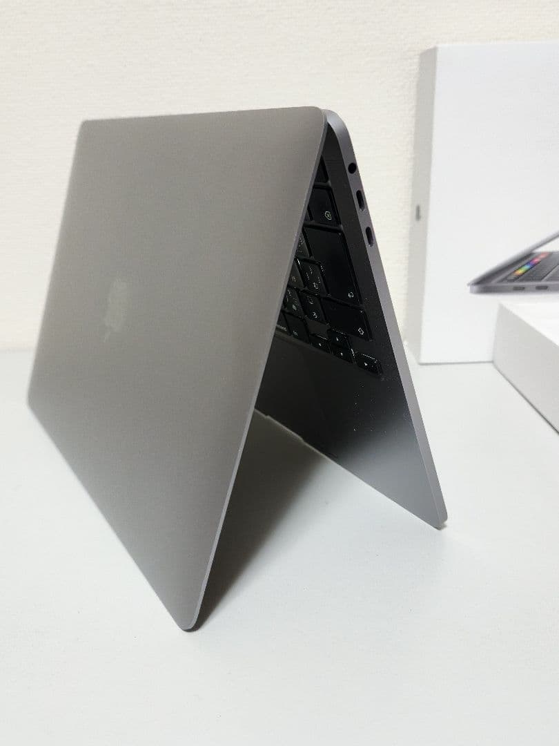 美品　MacBook Pro 2020 13インチ 16GB 1TB 28回充電