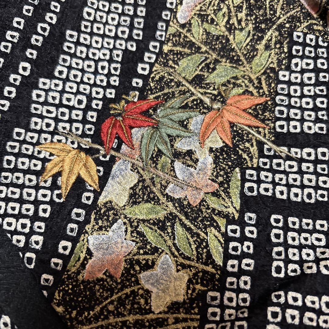 【1/18】訪問着☆花柄（絞り・刺繍）（黒色）