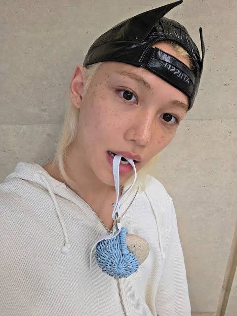 atiissu wing cap キャップ 韓国限定