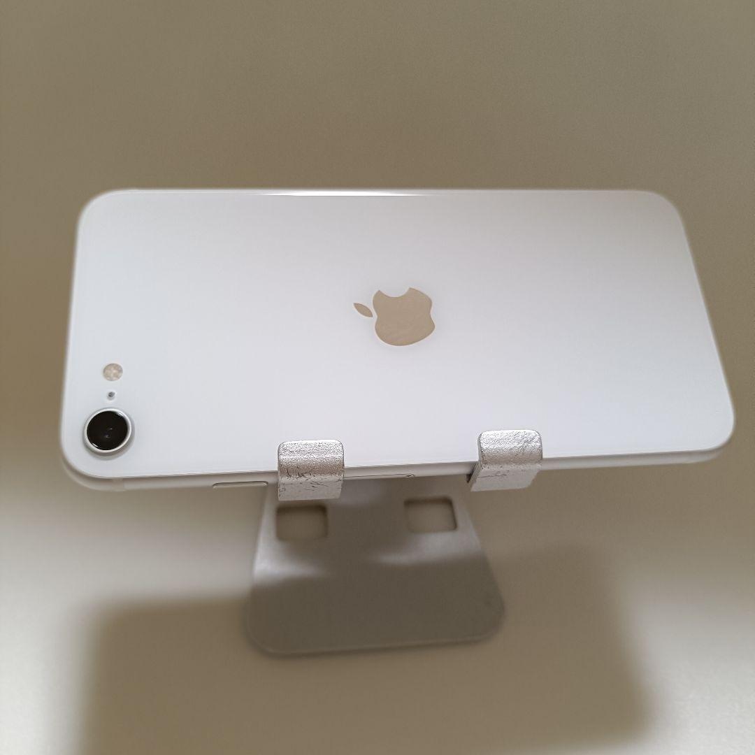 美品新品バッテリー iPhoneSE 第2世代 64GB SIMフリー100%