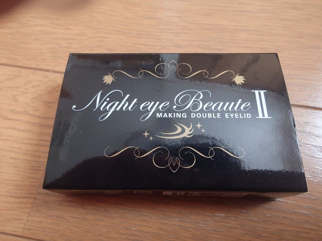 NEW ナイトアイボーテ 4個セット アイプチ 二重のり