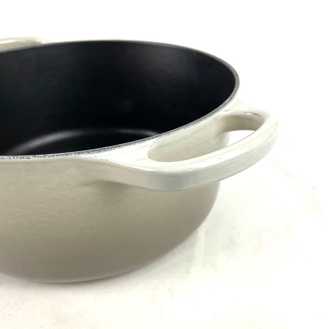 ル・クルーゼ 両手鍋 ココットロンド 22 3.3L 金 ゴールド つまみ